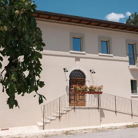Apart Otel Country House Il Vecchio Ippocastano Ospedaletto (Perugia)